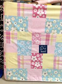 Gambar Kain Sprei Meteran Katun Lokal Star Summer Roses Patchwork Polkadot dari Kain Sprei Moon undefined 4 Tokopedia