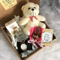 Gambar Kado Ulang Tahun Cewek Kado Anniversary Hampers Cewek Jam Tangan dari Kado Unik Malang undefined 3 Tokopedia