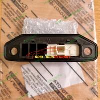 Gambar Switch Tombol Pintu Bagasi Innova Reborn Original 84840-0k010 dari HokiRichotopart undefined 3 Tokopedia