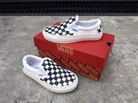 Gambar VANS SLIP ON CHEAKEARBOARD BLACK WHITE SEPATU ANAK USIA 1-10TH MURAH - 30 dari Duniaa Elektronik undefined 3 Tokopedia