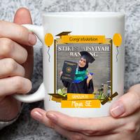 Gambar Mug Kado Wisuda - Bisa Request Nama dan Foto - Hadiah Gift Custom - 01 PRIA dari Zeropromosi undefined 3 Tokopedia