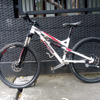 Gambar sepeda mtb polygon uk 27.5 aloy rem hidrolik dari Rumah Patung undefined 1 Tokopedia