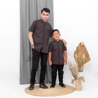 Gambar Baju Koko Couple Ayah Anak Atasan Muslim Pria Lengan Pendek - Anak 1, Anak XXL dari Marolla Store undefined 1 Tokopedia