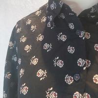 Gambar PRELOVED UNIQLO KEMEJA WANITA MURAH BRANDED dari tamariska_stuff undefined 2 Tokopedia