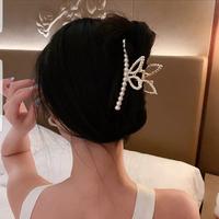 Gambar Jepit Rambut Motif Telinga Kelinci Aksen Mutiara Simple Cantik dari Star Gallery undefined 2 Tokopedia