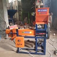 Gambar mesin extruder cetak pelet apung dari cv. yp 95 teknik undefined 1 Tokopedia