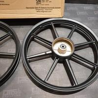 Gambar Velg Pelek Velek Racing ROSSI Set Motor Supra X Palang 8 Lubang 5 - Hitam dari motorbaik undefined 5 Tokopedia
