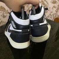 Gambar N*ke Jordan preloved second dari Secondbranded123 undefined 3 Tokopedia