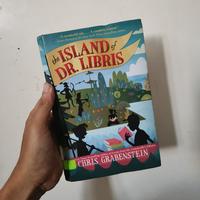 Gambar Import book The island of Dr Libris by Chris Grabenstein dari Toko buku aditya group undefined 1 Tokopedia