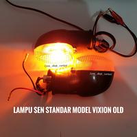Gambar Lampu Sen Standar Model Vixion New Set Kiri - Kanan Universal - Vixion New dari Lyon Shop Variasi undefined 4 Tokopedia