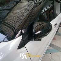 Gambar PROMO! Two tone Color Wrapping Sticker Mobil XL7 Black piano glossy dari king autoshop undefined 2 Tokopedia