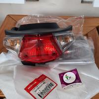 Gambar Stoplamp Taillight Lampu Belakang Assy Honda Beat Karbu Original AHM dari AL-FATIH STORE123 undefined 3 Tokopedia