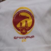 Gambar celana bola original sriwijaya fc dari are latif undefined 2 Tokopedia