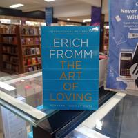 Gambar Buku The Art Of Loving - Erich Fromm Original Gramedia dari Sekalabookstore undefined 1 Tokopedia