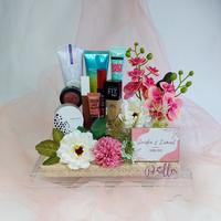 Gambar Box Seserahan - Tipe Full Acrlyic (For Rent Only) dari Briller.craft undefined 4 Tokopedia