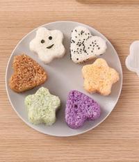 Gambar cetakan nasi onigiri bento bentuk segitiga bekal makanan ala jepang - Bentuk Segitiga dari bento19 undefined 4 Tokopedia