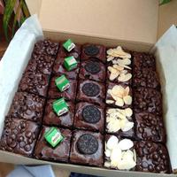 Gambar Brownies Panggang Sekat mix topping dari Makmurjaya-8 undefined 1 Tokopedia