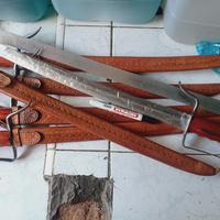 Gambar PARANG panjang 58 cm BAHAN BAJA PER ASLI Cocok untuk kebun atau kurban Terbuat dari baja murni Diproduksi dengan mesin modern Anti rompal Dilengkapi sarung kulit untuk keamanan - Kitchenware dari BUSINESS MACHINES undefined 3 Tokopedia
