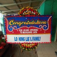 Gambar bunga papan selamat dan sukses / congratulations dari Fisya Florist undefined 3 Tokopedia