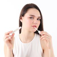 Gambar RG  Beaudelab Pinkish Lip Serum I Lipgloss Bening Lip Balm dari Rumah Glowing undefined 2 Tokopedia