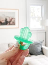 Gambar Itzy Ritzy Teensy Teethe Soothing Silicone Teether | Gigitan Bayi - Diamond dari PDMMarket undefined 1 Tokopedia