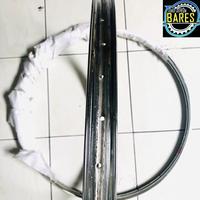 Gambar Velg / Rim Sepeda Jengki 26 x 1 3/8 Jadul / Antik / Kuno Araya 7X Lubang 32 / 40 Besi Jepang dari Toko Sepeda Bares undefined 4 Tokopedia