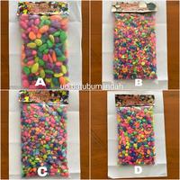 Gambar Batu Hiasan Aquarium Aquascape Warna Warni 1kg - warna warni, 9-12mm dari batuindah95 undefined 1 Tokopedia