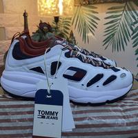 Gambar Sepatu sneakers pria tommy hilfiger size 43 original with box paperbag - 43 dari DLipLop2 undefined 4 Tokopedia