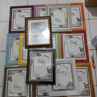 Gambar Bingkai / Frame Foto Ukuran 8R/10R ( 20cm x 25cm) - Merah dari Belilagikesini. id undefined 5 Tokopedia
