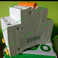 Gambar MCB NEW DOMAE SCHNEIDER 3P 6A 10A 16A 20A 25A 32A 40A 50A 63A SNI 6KA MCB 3 PHASE - 63A dari Nurr elektric undefined 4 Tokopedia