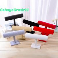 Gambar Tempat Display Gelang Tempat Pajangan Jam Tangan dan Perhiasan - Hitam, Merah susun 2 dari CahayaGrosir14 undefined 1 Tokopedia