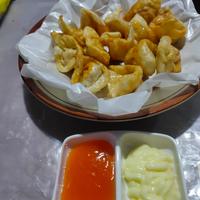 Gambar pangsit ayam goreng frozen dari Dapur MbaRi Gamping undefined 3 Tokopedia