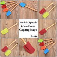 Gambar Lisse Spatula Sendok Silicone Masak Gagang Kayu Tahan Panas - Sendok Kuning dari Trinity Kitchen undefined 1 Tokopedia