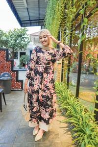 Gambar Midi Dress Wanita Katun Rayon Viscose Adem Premium NHM - Navy dari NHM Online undefined 2 Tokopedia