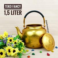Gambar Teko Air Zam Zam 1.5 Liter dari Nabawi Oleh Oleh Umroh Haji undefined 1 Tokopedia