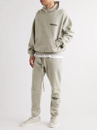 Gambar Essentials FOG Hoodie Core Collection 2022 Dark Oatmeal - L dari ValzStore_NEW undefined 3 Tokopedia
