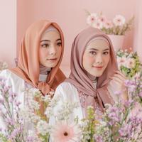 Gambar HIJAB BELLA PARIS PREMIUM SQUARE POLOS PANJANG - Hitam, 115 x 115 dari Deen Moorish undefined 5 Tokopedia