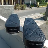 Gambar jok sadel cb ada tempat aki galvanis dari AZIS CLASSIC PART undefined 4 Tokopedia