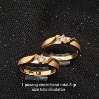 Gambar cincin nikah emas 1 pasang 8 gr kadar 750 23 dari CV GM ONLINE undefined 1 Tokopedia