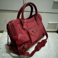 Gambar tas cantik 38*26 second preloved dari Salamah Bugisindo Wisata undefined 3 Tokopedia