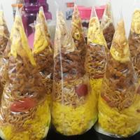 Gambar nasi tumpeng mini/nasi uduk kerucut/nasi kuning/nasi kuning tumpeng - uduk kuning, 1mika isi 2pc dari Tjmart88 undefined 1 Tokopedia