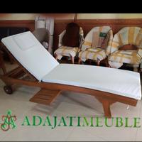 Gambar Kursi kolam renang pool lounger kayu jati outdoor plus matras dari Adajati meuble undefined 4 Tokopedia