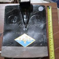 Gambar KEPALA PACUL CANGKUL BESI HITAM 7" INCH TANPA GAGANG dari TB Bintang-Terang undefined 4 Tokopedia