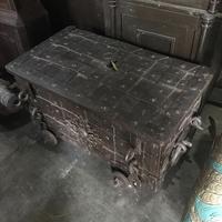 Gambar Peti Besi VOC Hyronimus Sauer Nurberg 1694 Antik Lawas Jadul Tua dari moessongallery undefined 5 Tokopedia