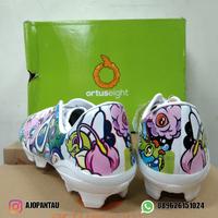 Gambar sepatu bola football Ortus eight 8 ortuseight ortus8 catalyst cure dari AJOPANTAU undefined 3 Tokopedia