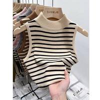 Gambar Tanktop Sleeveless Wanita Knit Stripes Becca Top Korea Kekinian - Army dari Klay Shop 25 undefined 5 Tokopedia