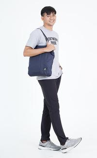 Gambar KANA - BOMBER BISA JADI TOTEBAG - WINDPROOF - WATEREPELLENT - Abu Tua, S dari Rumah Komunitas undefined 3 Tokopedia