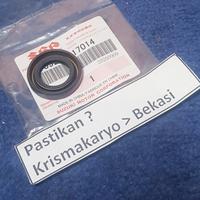 Gambar Seal Gear Satria 2 tak Hiu 2t Lumba Depan Sil Ger Gir 2tak Ori Suzuki dari Kris Makaryo undefined 2 Tokopedia