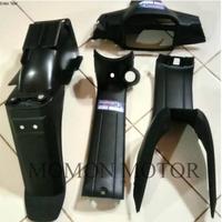 Gambar cover body kasar halus yamaha fizr hitam polos dari Bulbulmotor undefined 2 Tokopedia
