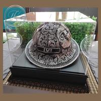 Gambar Helm Ukir Oval kotagede jogja souvenir pertambangan custom desain dari toko perak kotagede silver undefined 1 Tokopedia